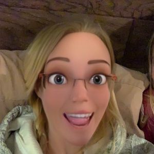 Meet your Posher, Amberly